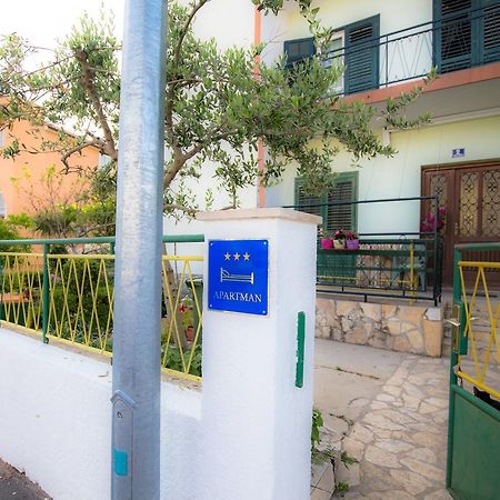 Apartment Family Vodice Exterior photo