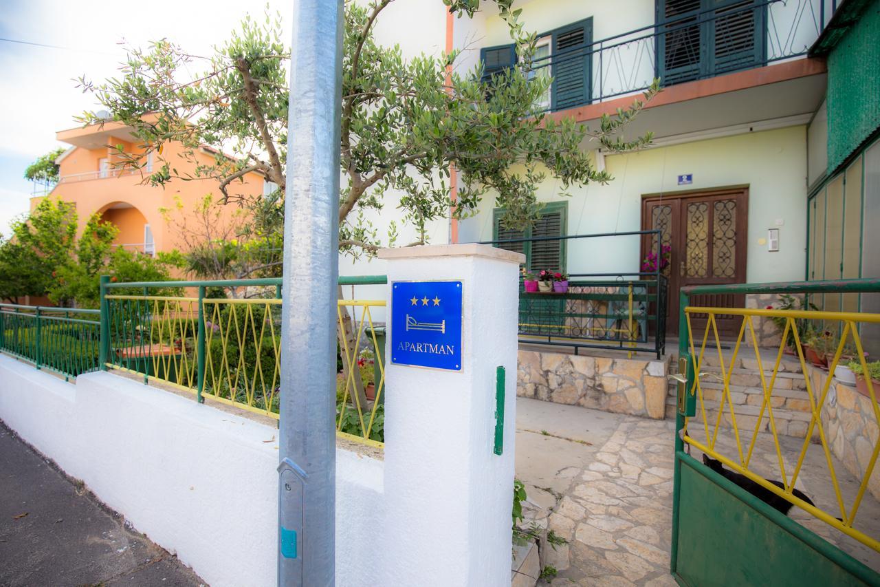 Apartment Family Vodice Exterior photo